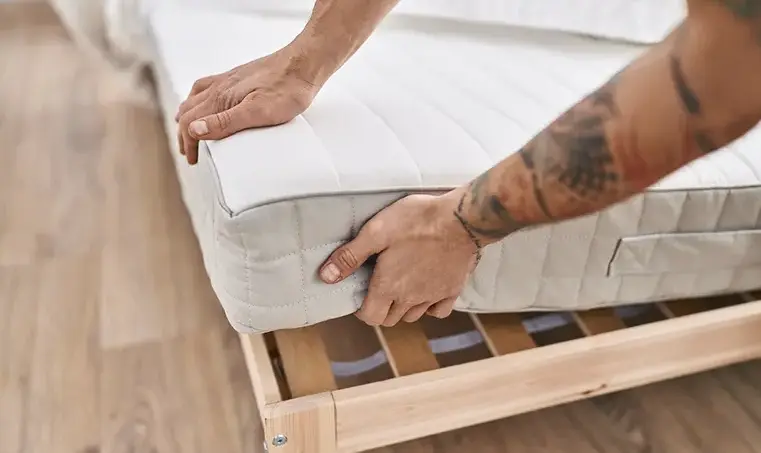 Sommiers à ressorts ou sommiers à lattes : lequel convient le mieux à vos besoins de sommeil?