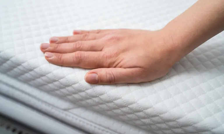 Pourquoi un surmatelas lourd dure plus longtemps : le guide sur la densité